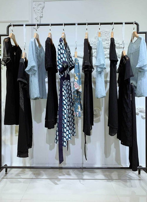 高台2020年专柜下架品牌折扣女装批发 走份模式的服装服饰新商机